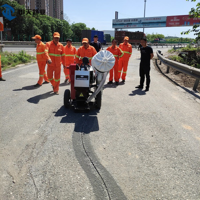 81 Deg 고속도로 아스팔트 도로 관리부 아스팔트 거리 밀봉 결함